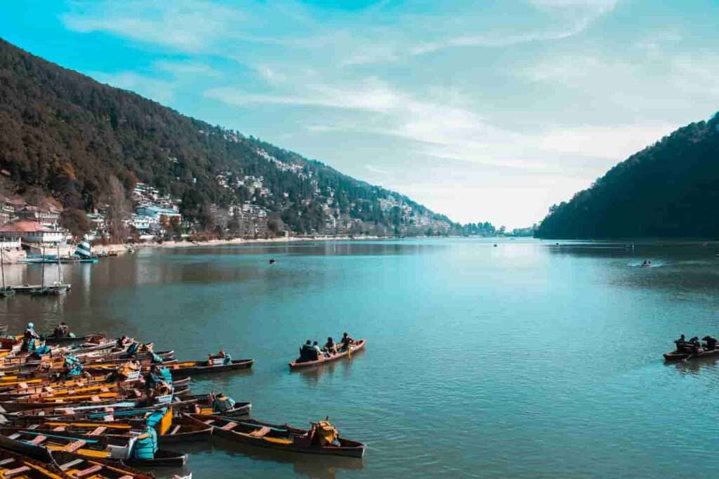 beauty of nainital with paragliding